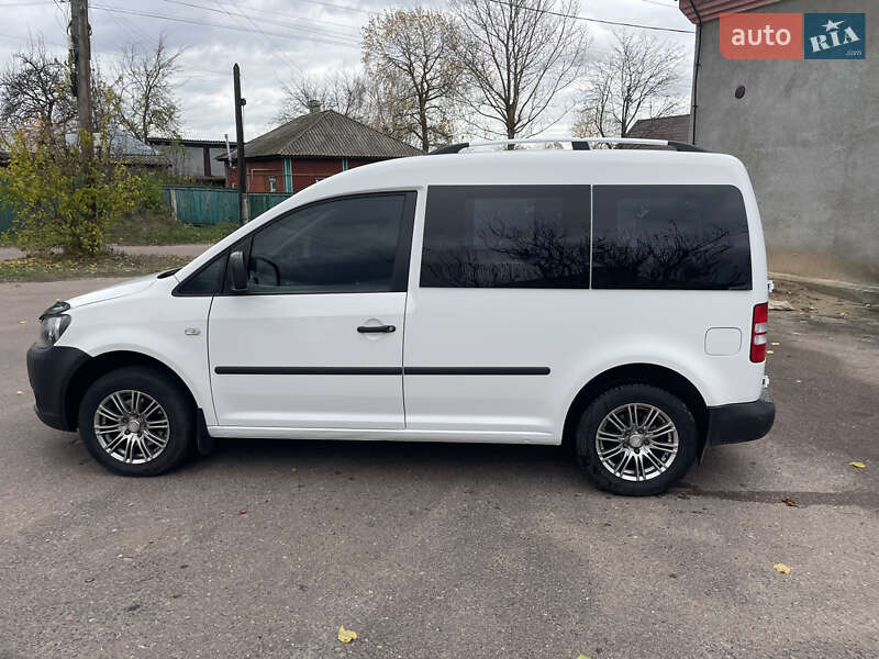 Мінівен Volkswagen Caddy 2011 в Борзні