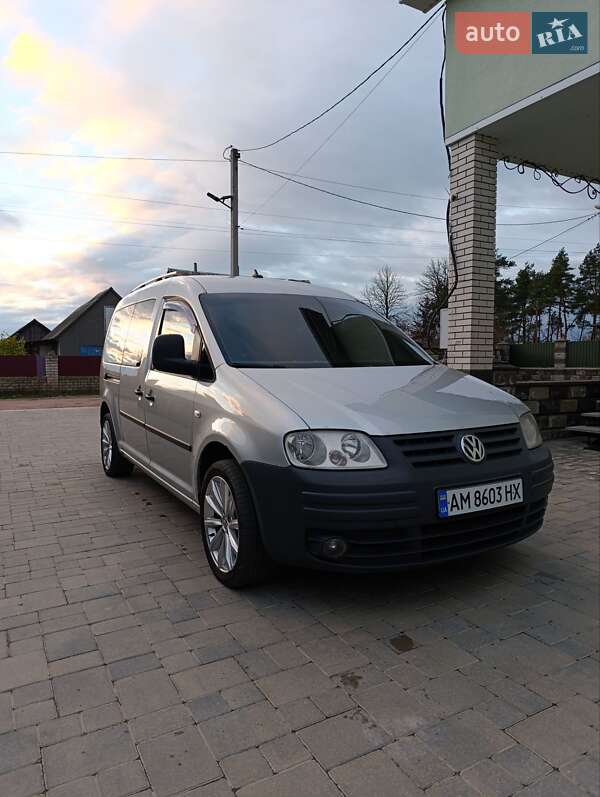 Мінівен Volkswagen Caddy 2009 в Житомирі