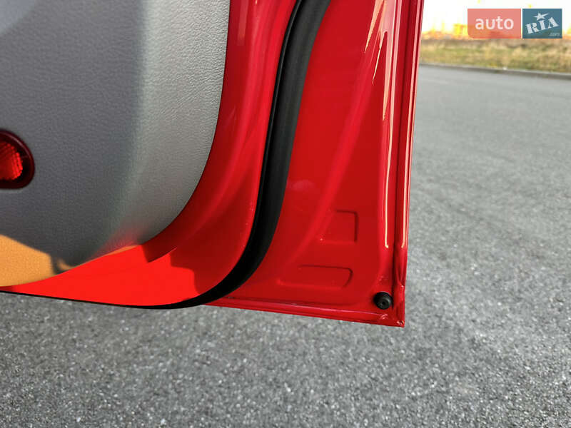 Мінівен Volkswagen Caddy 2008 в Вінниці