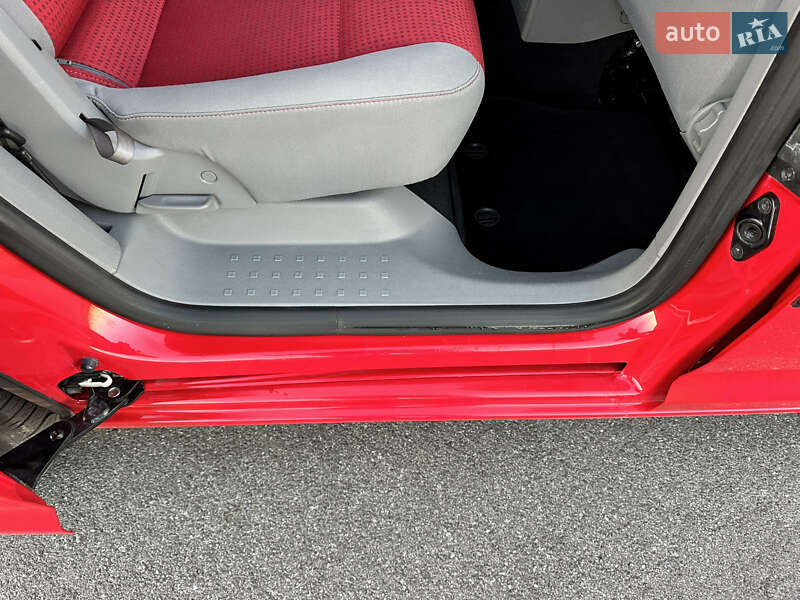 Мінівен Volkswagen Caddy 2008 в Вінниці