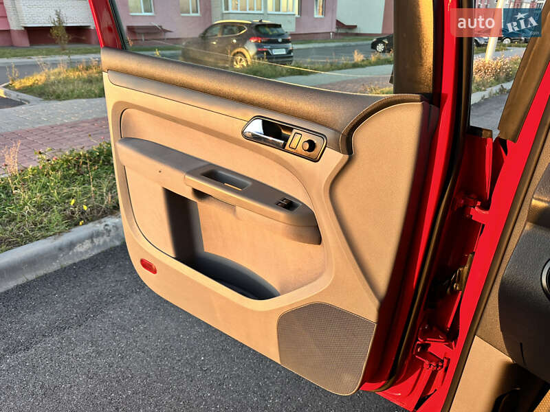 Мінівен Volkswagen Caddy 2008 в Вінниці