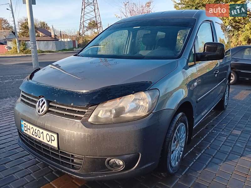 Volkswagen Caddy 2011
