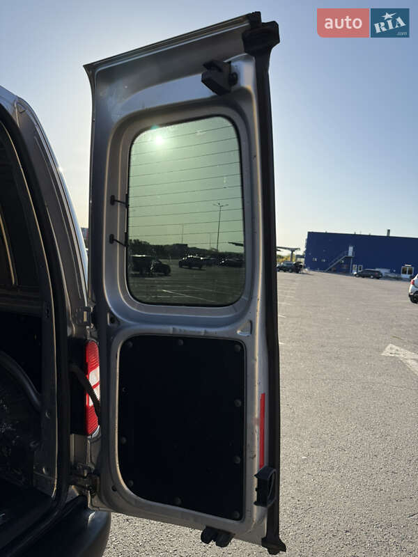 Грузовой фургон Volkswagen Caddy 2011 в Полтаве