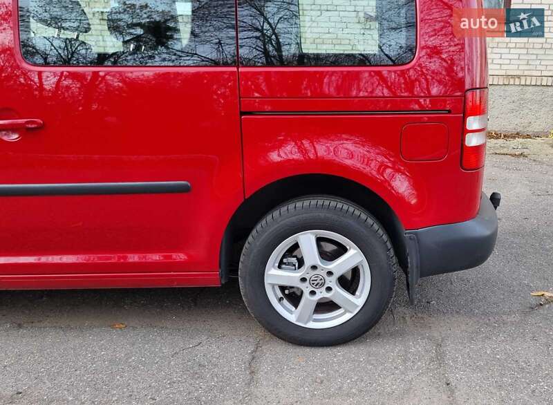 Минивэн Volkswagen Caddy 2014 в Киеве фото 14 Минивэн Volkswagen Caddy 2014 в Киеве