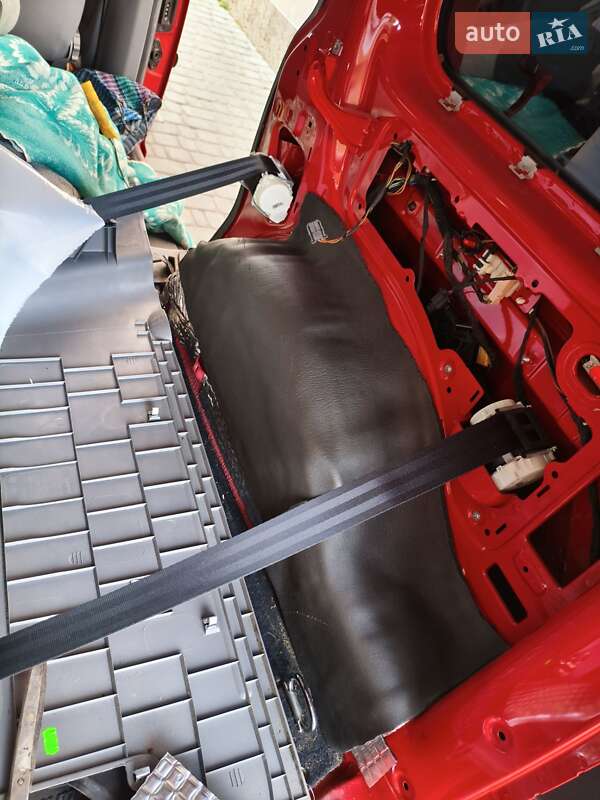 Мінівен Volkswagen Caddy 2009 в Полтаві фото 38 Мінівен Volkswagen Caddy 2009 в Полтаві