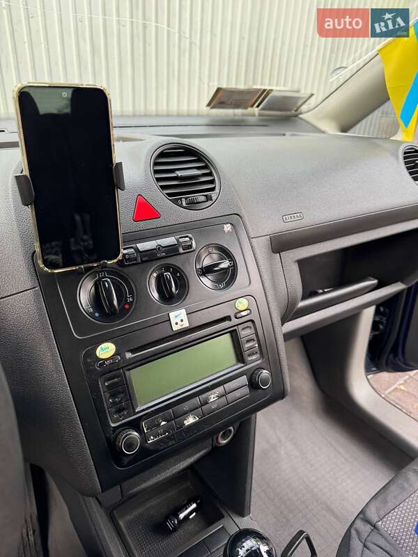 Минивэн Volkswagen Caddy 2004 в Киеве фото 11 Минивэн Volkswagen Caddy 2004 в Киеве
