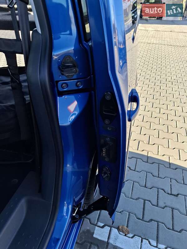 Мінівен Volkswagen Caddy 2015 в Іллінцях