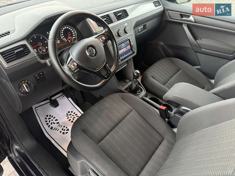 Мінівен Volkswagen Caddy 2017 в Львові
