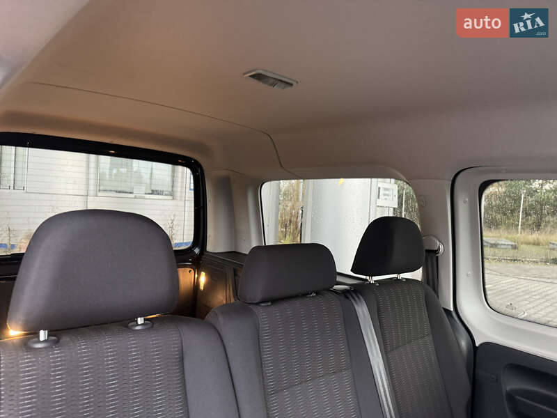 Мінівен Volkswagen Caddy 2017 в Львові