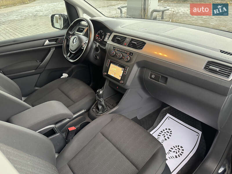 Мінівен Volkswagen Caddy 2017 в Львові