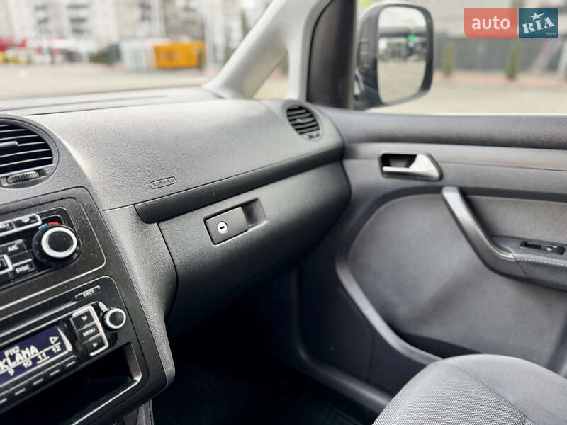 Минивэн Volkswagen Caddy 2014 в Луцке