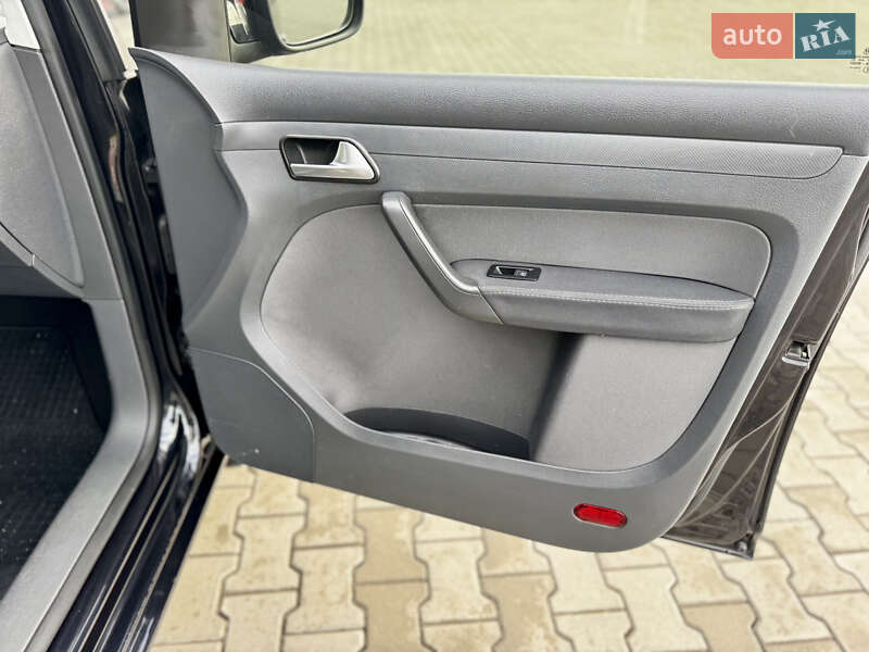 Минивэн Volkswagen Caddy 2014 в Луцке