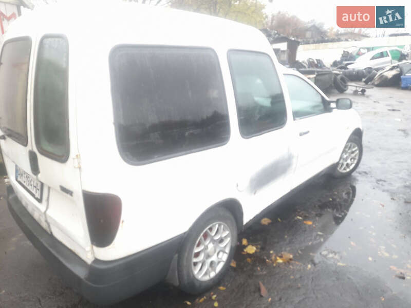 Минивэн Volkswagen Caddy 2003 в Житомире фото 6 Минивэн Volkswagen Caddy 2003 в Житомире