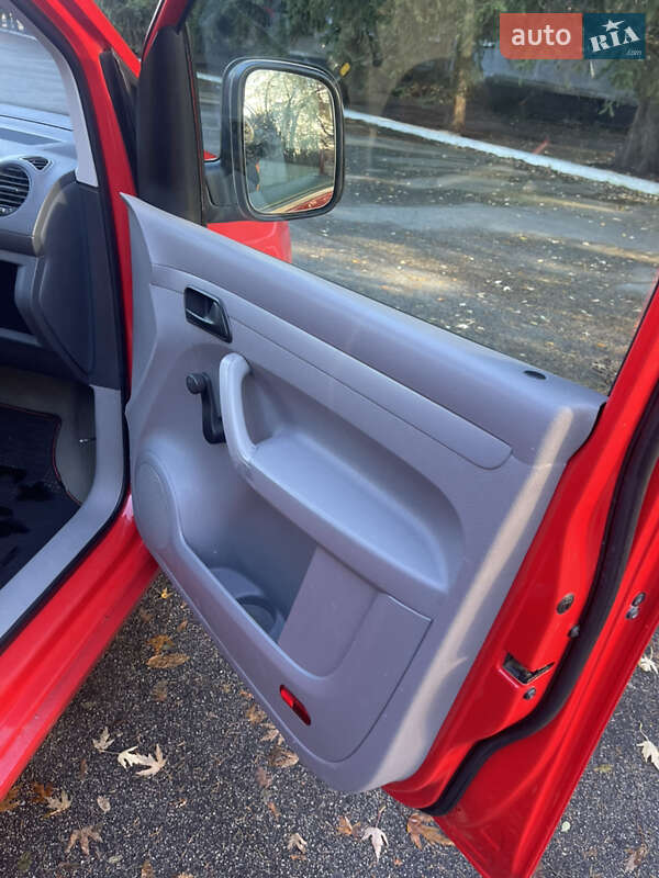 Мінівен Volkswagen Caddy 2005 в Жовтих Водах фото 24 Мінівен Volkswagen Caddy 2005 в Жовтих Водах