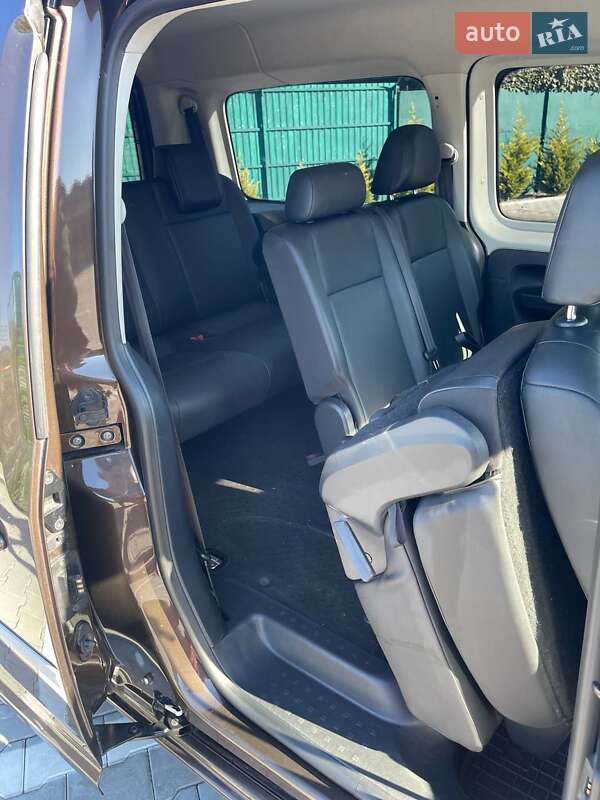 Минивэн Volkswagen Caddy 2017 в Виноградове