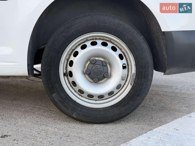 Грузовой фургон Volkswagen Caddy 2011 в Киеве фото 26 Грузовой фургон Volkswagen Caddy 2011 в Киеве