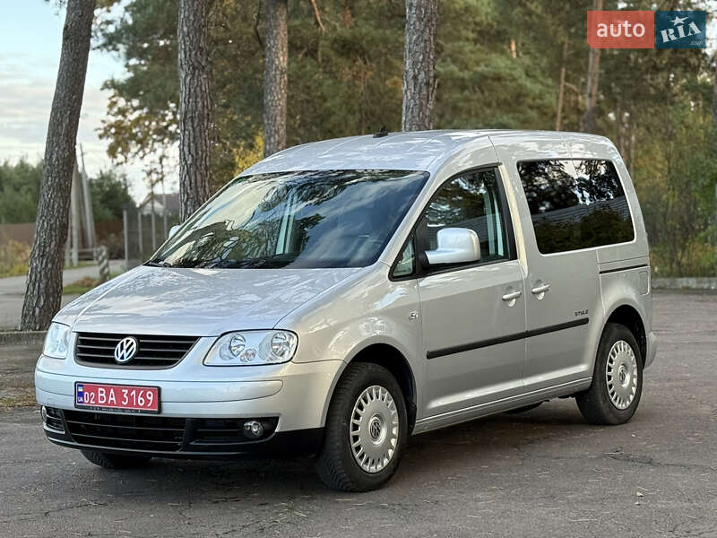 Минивэн Volkswagen Caddy 2010 в Виннице