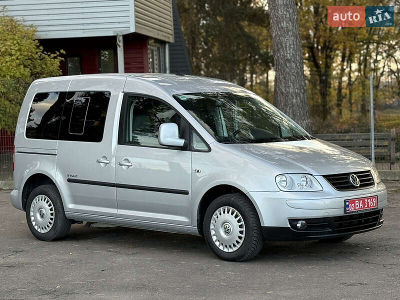 Минивэн Volkswagen Caddy 2010 в Виннице