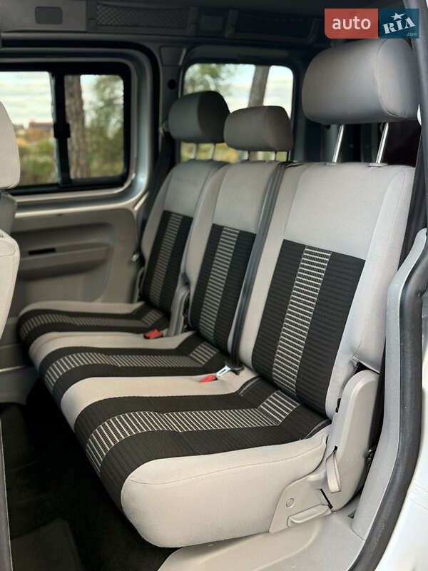 Минивэн Volkswagen Caddy 2010 в Виннице