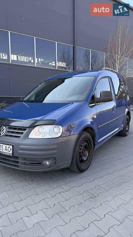 Минивэн Volkswagen Caddy 2010 в Каневе