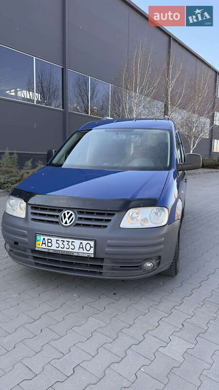 Минивэн Volkswagen Caddy 2010 в Каневе