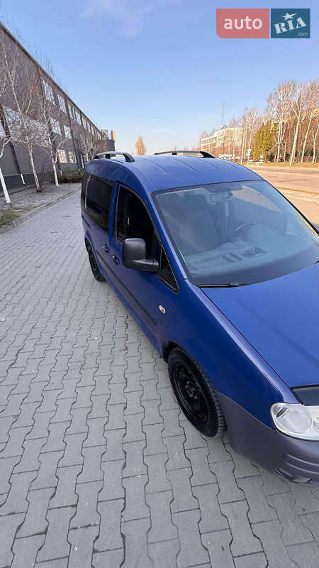 Минивэн Volkswagen Caddy 2010 в Каневе