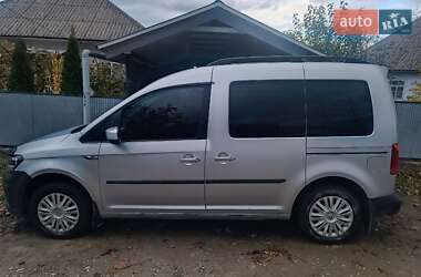 Минивэн Volkswagen Caddy 2015 в Кельменцах