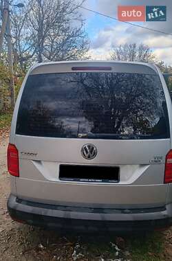 Минивэн Volkswagen Caddy 2015 в Кельменцах