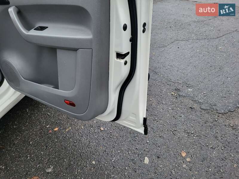Минивэн Volkswagen Caddy 2006 в Хмельницком фото 83 Минивэн Volkswagen Caddy 2006 в Хмельницком