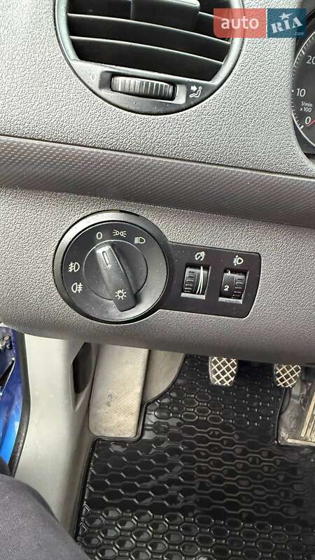 Минивэн Volkswagen Caddy 2005 в Мельнице-Подольской фото 12 Минивэн Volkswagen Caddy 2005 в Мельнице-Подольской