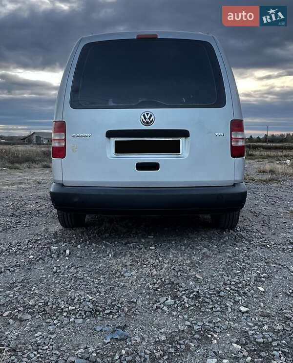 Грузовой фургон Volkswagen Caddy 2014 в Мостиске