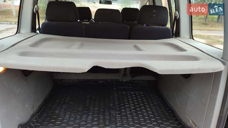 Мінівен Volkswagen Caddy 2005 в Вільногірську