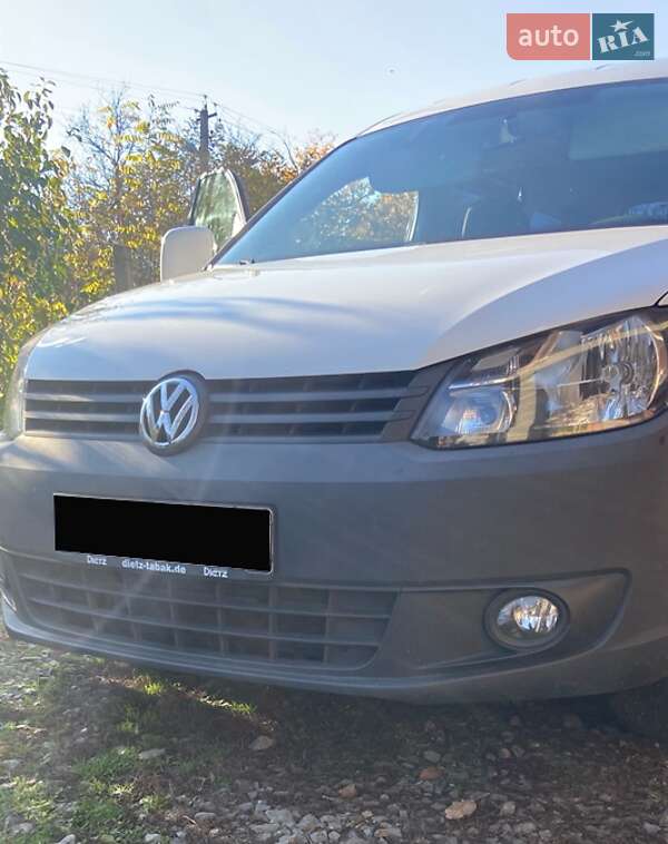 Мінівен Volkswagen Caddy 2013 в Іршаві