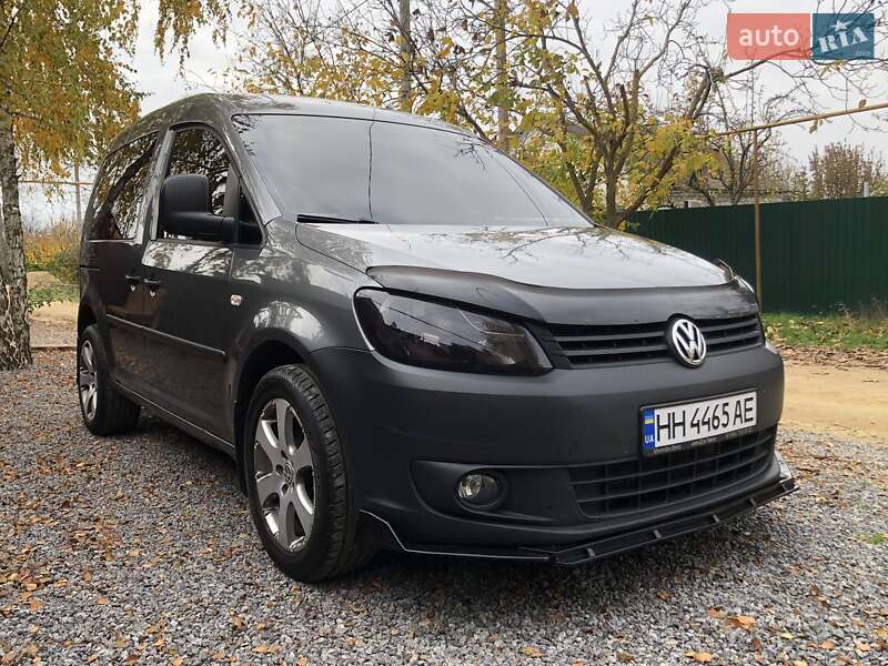Volkswagen Caddy 2011
