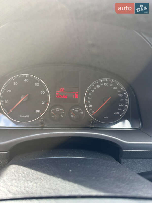 Минивэн Volkswagen Caddy 2005 в Ивано-Франковске фото 10 Минивэн Volkswagen Caddy 2005 в Ивано-Франковске