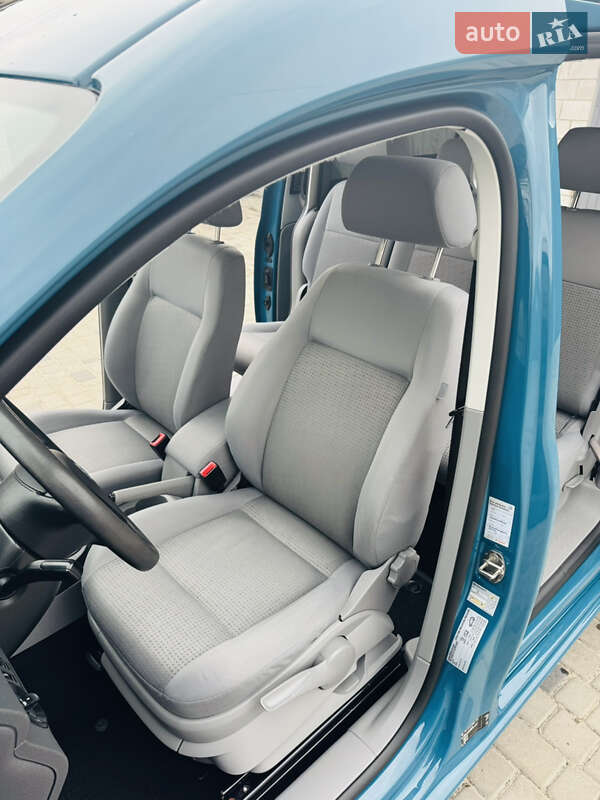 Минивэн Volkswagen Caddy 2008 в Ровно