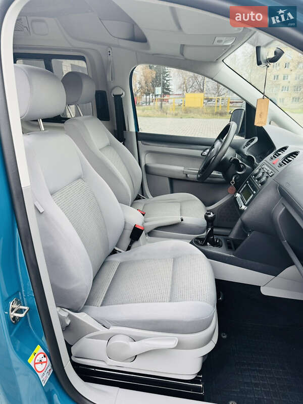 Минивэн Volkswagen Caddy 2008 в Ровно