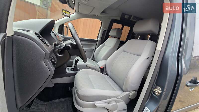 Мінівен Volkswagen Caddy 2010 в Полтаві