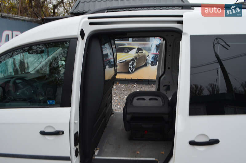 Мінівен Volkswagen Caddy 2020 в Києві