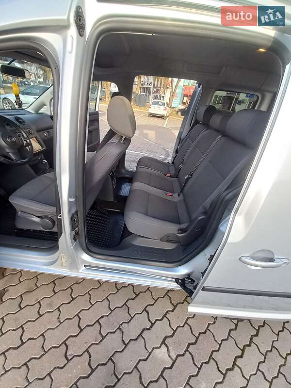Минивэн Volkswagen Caddy 2011 в Дрогобыче