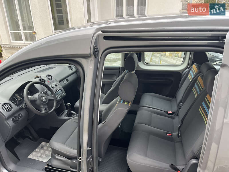 Мінівен Volkswagen Caddy 2013 в Чернівцях фото 10 Мінівен Volkswagen Caddy 2013 в Чернівцях