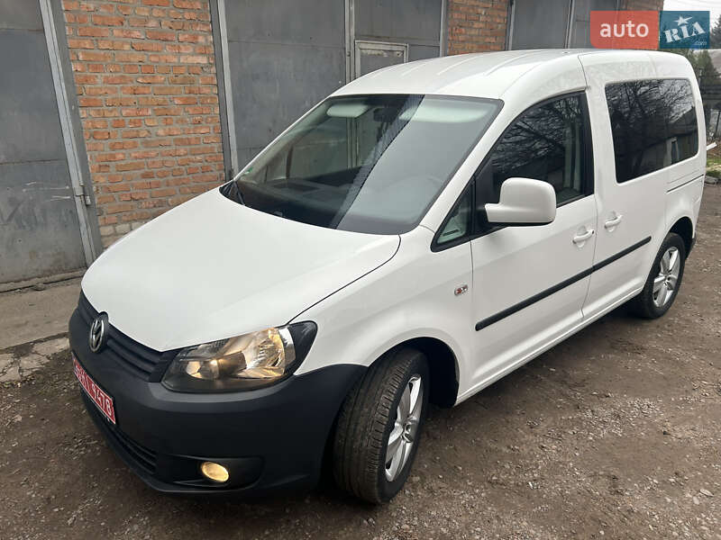 Мінівен Volkswagen Caddy 2011 в Нововолинську
