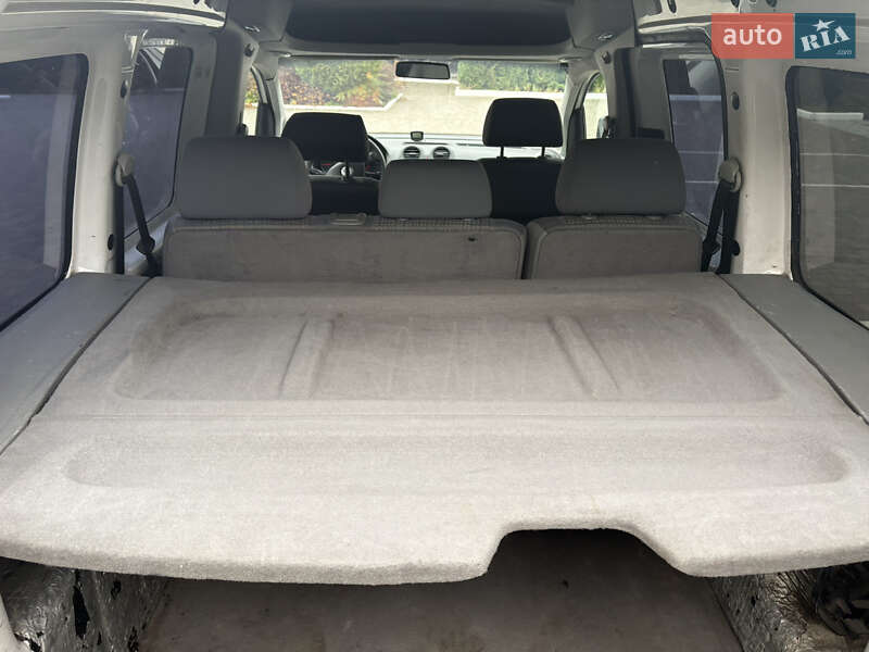 Мінівен Volkswagen Caddy 2006 в Львові фото 7 Мінівен Volkswagen Caddy 2006 в Львові