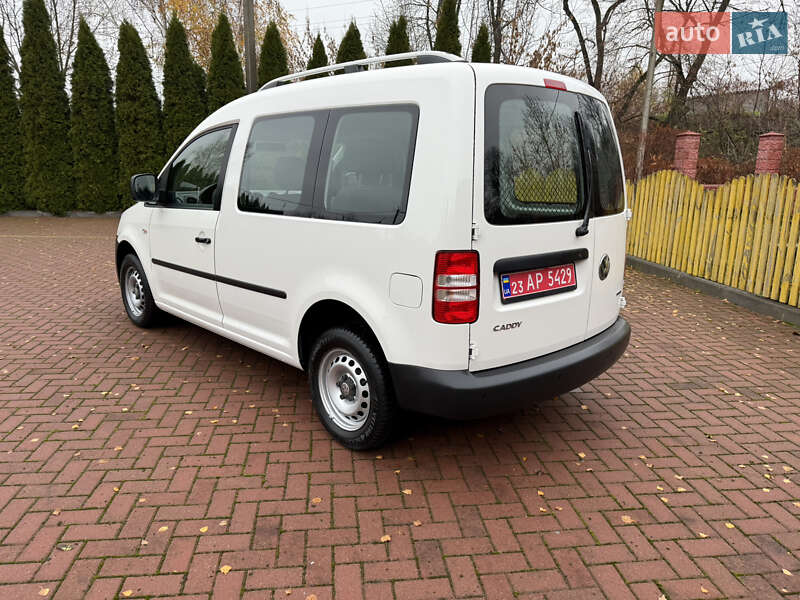 Минивэн Volkswagen Caddy 2014 в Хмельницком