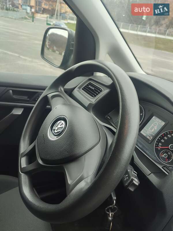 Минивэн Volkswagen Caddy 2016 в Обухове