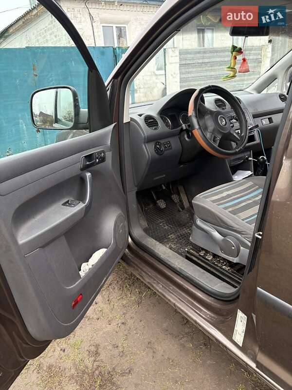 Мінівен Volkswagen Caddy 2011 в Балаклії фото 11 Мінівен Volkswagen Caddy 2011 в Балаклії