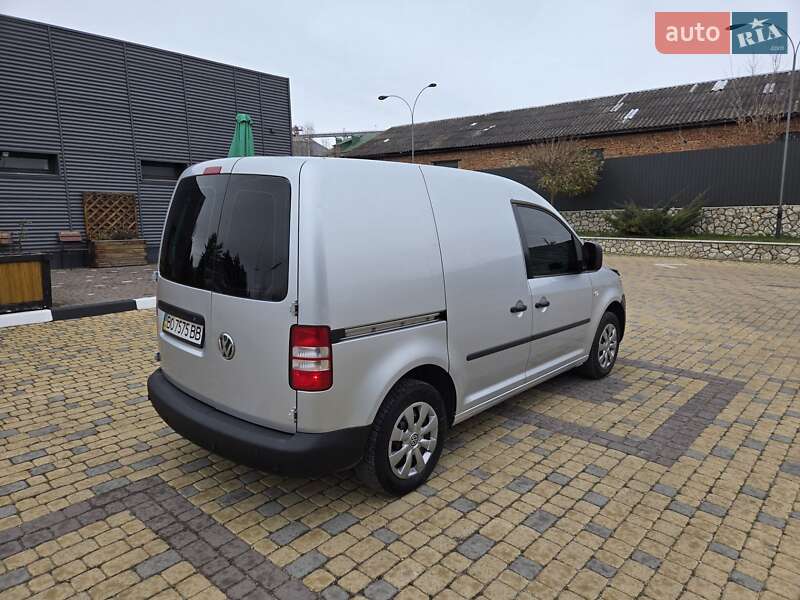 Грузовой фургон Volkswagen Caddy 2011 в Подволочиске