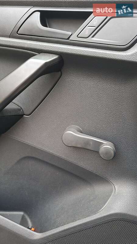 Інші вантажівки Volkswagen Caddy 2016 в Києві фото 10 Інші вантажівки Volkswagen Caddy 2016 в Києві