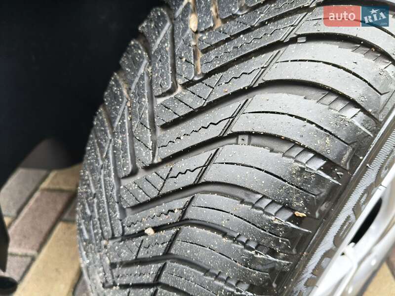 Мінівен Volkswagen Caddy 2009 в Рівному