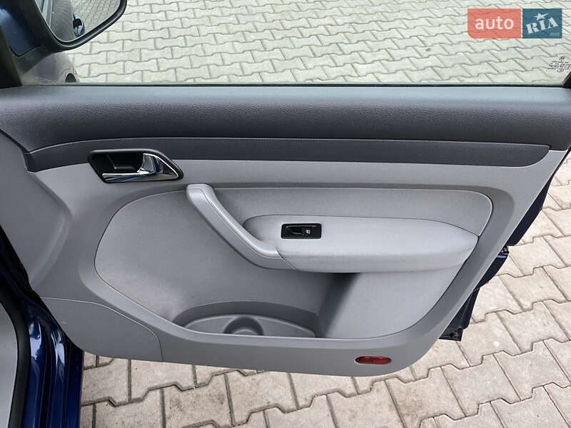 Минивэн Volkswagen Caddy 2010 в Кривом Роге фото 32 Минивэн Volkswagen Caddy 2010 в Кривом Роге